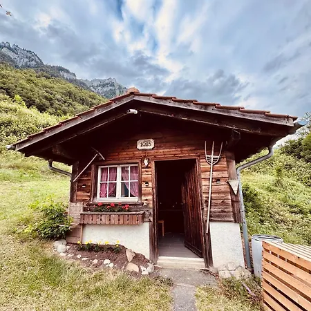 Luna - Authentic Swiss By Brienz *