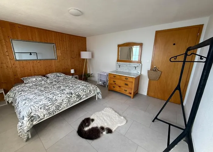 Whole Traditional Swiss - Alps & Retreat Chalet Niederried bei Interlaken